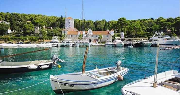 Day 1, Saturday: Marina Seget Donji (Trogir) Maslinica (Island of Šolta) (9 NM) swimming at Krknjaši beach Maslinica: Surrounded by beautiful nature, traditional stone architecture and crystal-clear