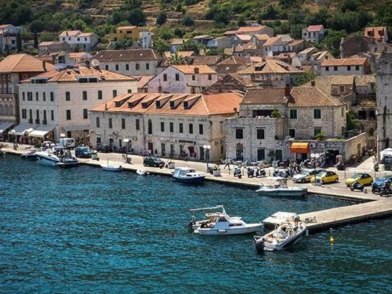 Day 3, Monday: Island of Hvar Vis (Island of Vis) (13 NM) swimming at the cove Stončica Island of Vis: Being a perfect blend of local lifestyle and tourist atmosphere, the Island of Vis will not
