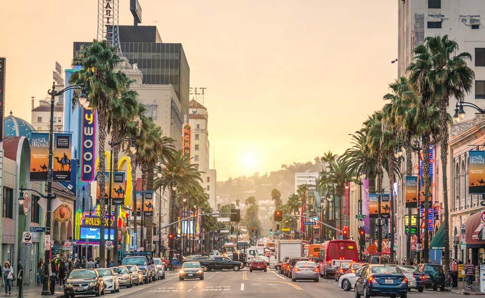 AN UNFORGETTABLE HOLLYWOOD EXPERIENCE On the corner of here and now, Hollywood & Highland is the start of every Hollywood experience.