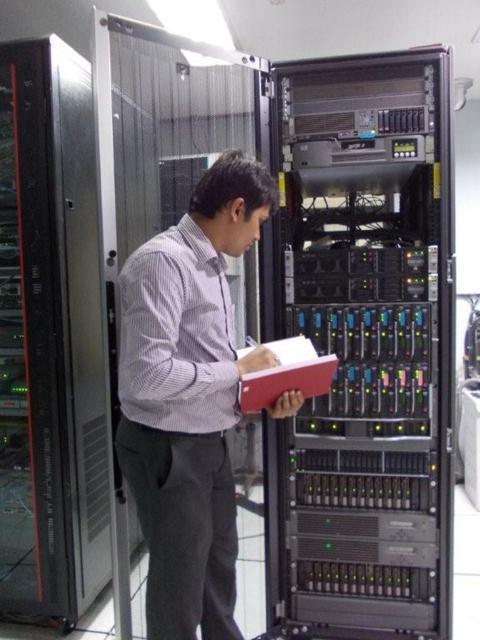 Series Servers, an IBM SAN Storage, Tape library and IBM Tivoli as backup software were procured.