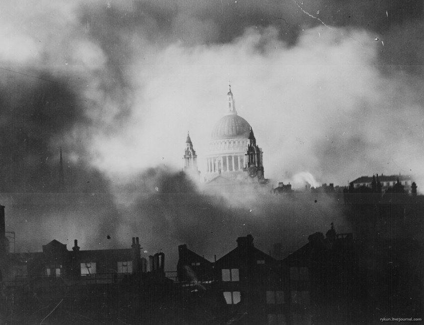 After the war, by the end of the 1950s most of the war damage in London was repaired. As a result of the reconstruction the skyline of the city began changing.