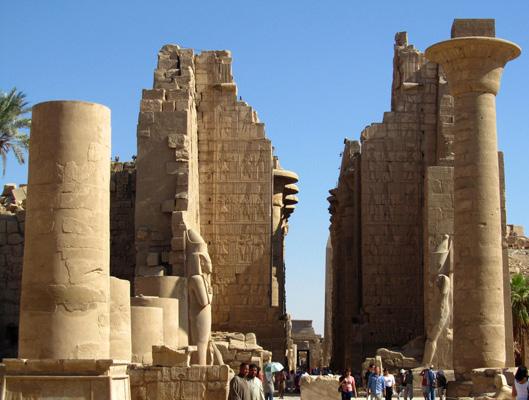 THE PYRAMIDS OF GIZA TEMPLES OF KARNAK LUXOR TEMPLE SIWA