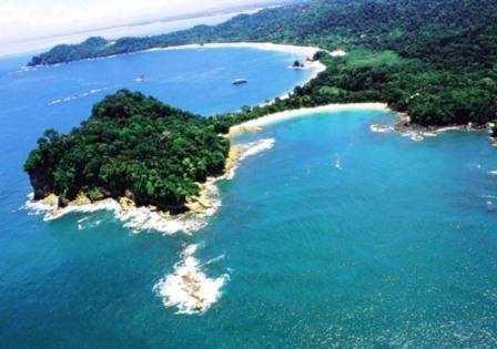 exuberant wildlife, and pristine beaches in one amazing location on Costa Rica's Pacific coast, only seven kilometers south of Quepos.