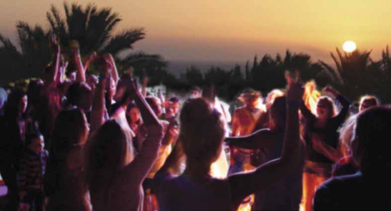 On the ground floor, the beach club with its resident DJ provide an ambience that appeals to the hip and trendy, whether spending the