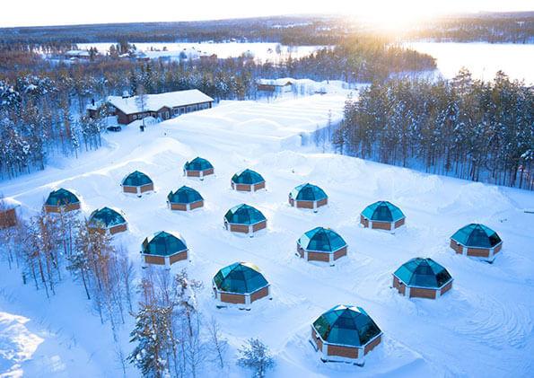 Reindeer, sleigh rides and Santa s Village by day; dazzling starry skies and Northern Lights by night.