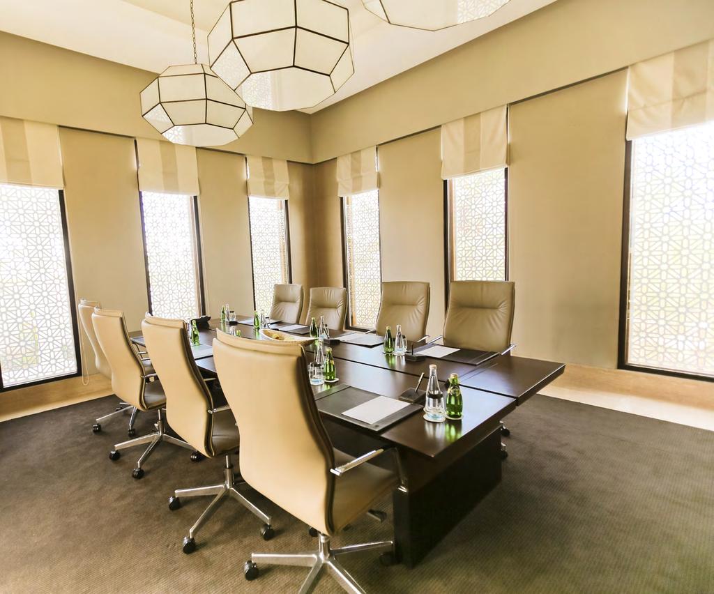 CONFERENCE & MEETING ROOMS Embrace the unique cultural blend of a scenic new business destination.