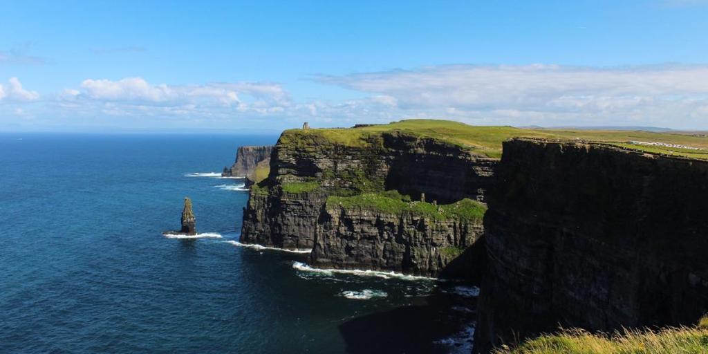 Irish Explorer Coach Tour 7 days from $2899 Per person twin share including flights from Australia with Emirates Depart 5