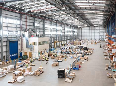 DISTRIBUTION CENTRE A - 257,137 SQ FT / 23,888 SQ M 3 BAY STEEL PORTAL 15M (49FT) EAVES HEIGHT PARTIALLY RACKED