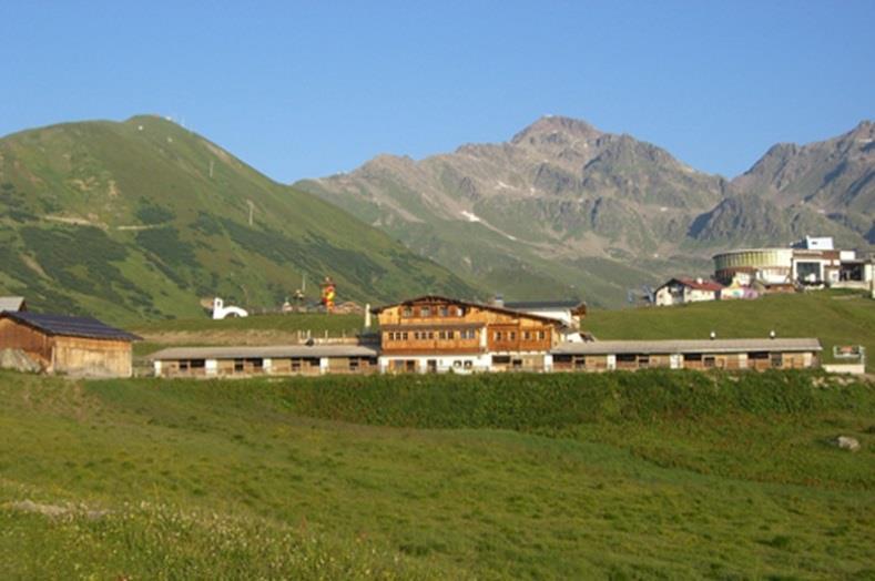 Information about the trip destinations Komperdell-Alpe In 1974, the alpine building