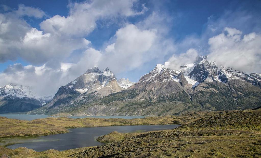 Torres del Paine National Park Torres del Paine National Park, in Chile s Patagonia region, is known for its diversity of habitats - mountains, glaciers, deciduous Magellanic