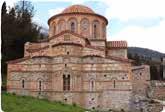 As soon as you enter the Mystras site from the main gate, you can see to your right the Metropolis, the oldest church