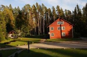 The Taevaskoja Holiday Centre is located just in 700 m from the Suur Taevaskoda sandstone cliff.