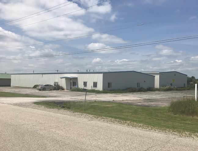 Great clear height Expandable OR LEASE W1236 Industrial Drive, Ixonia