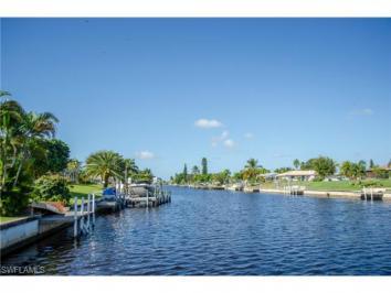 Customer Detail Report + Map Property 2 Information 1319 SE 36th TER, CAPE CORAL, FL 33904 Price: $340,000 MLS Listing ID: 214064724 Status: Sold MLS Association: Greater Fort Myers and the Beach