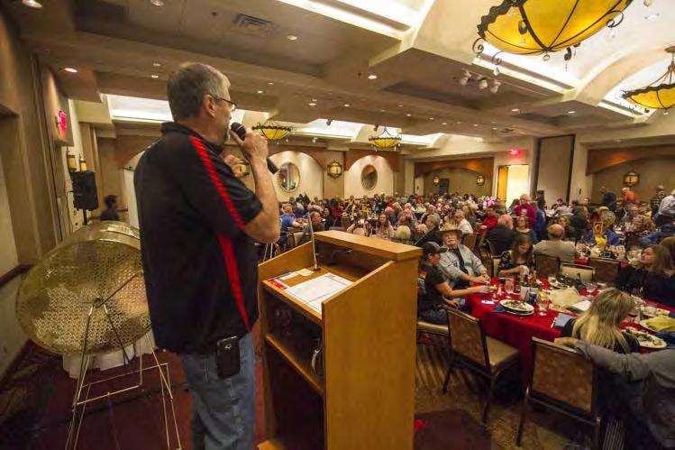 CA4WDC Convention 19-21 February 2016 by Suzy Collard About 270 folks attended the SuperHero themed dinner on Saturday night.