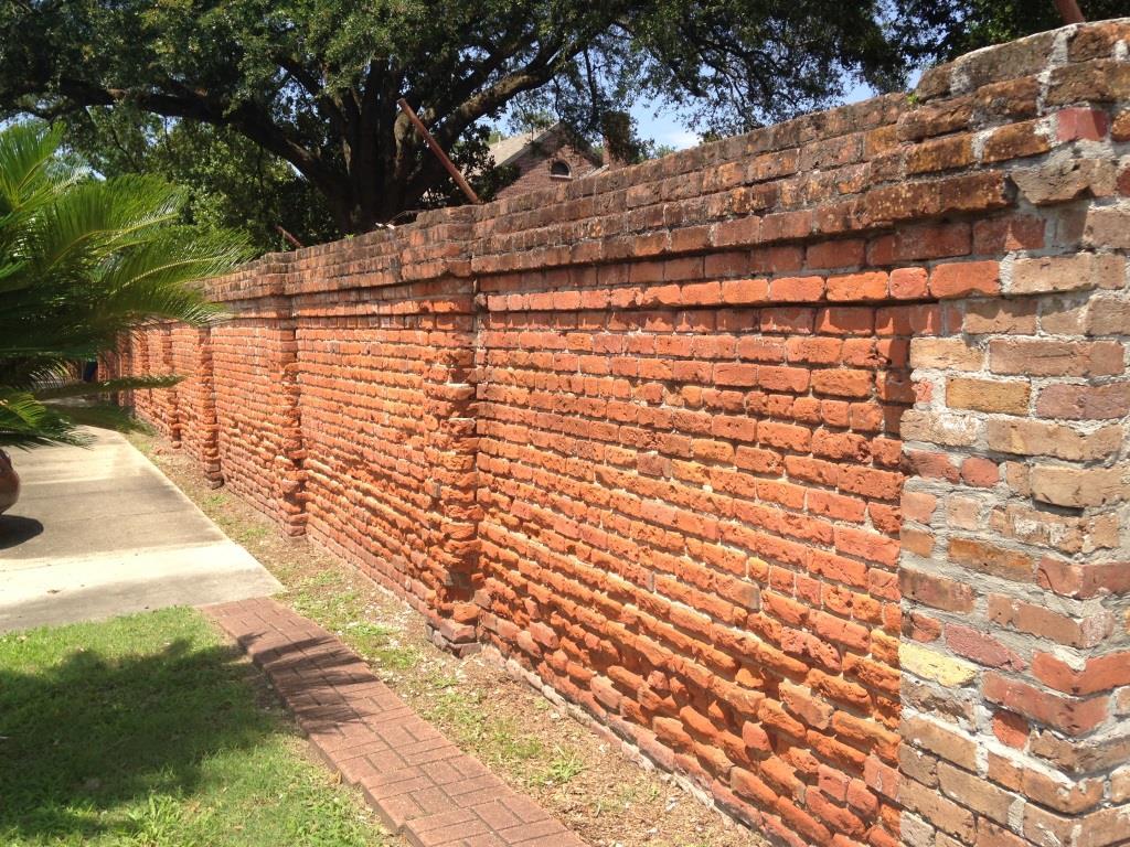 Figure 18. Brick wall, Henry Clay Avenue, 2014 Figure 19.