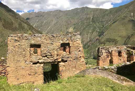 DAY 3 Huacahuasi to Ollantaytambo Huilloc - Pumamarka - Ollantaytambo Depart Huacahuasi Lodge by vehicle to Huilloc. Visit a local trout farm and ceviche tasting. Visit a local church in Marcacocha.