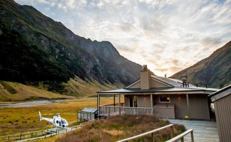enough to experience the wilderness landscape to comfort and style in the New Zealand mountains.