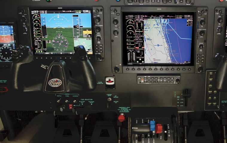 PRIMARY FLIGHT DISPLAYS (PFD) Two high-resolution primary flight displays put the flight instruments in direct line of sight from both left and right seats without a distracting parallax view.