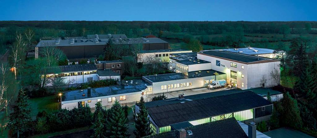 TKM worldwide 20 21 TKM Meyer The specialist for the printing and packaging industry TKM Meyer is the development, manufacturing and service center for doctor blades as well as for knives and
