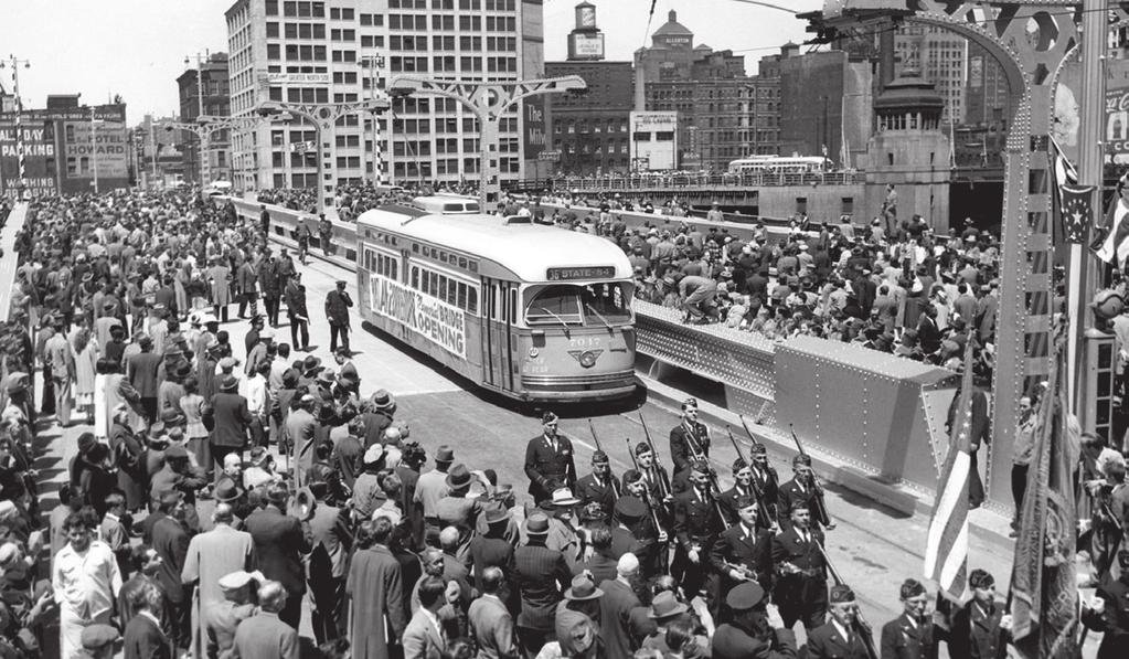 southbound Presidents onference ommittee (P) reen Hornet streetcar on State Street, one of 600 built by both the St.