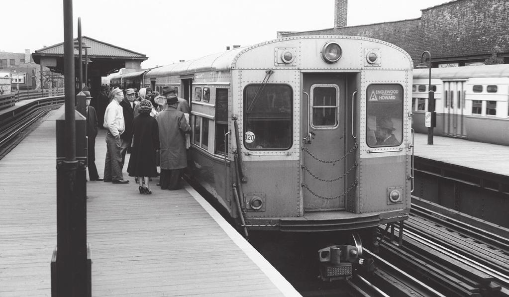 southbound nglewood train stops for passengers in this 960 view of the elmont station, on its way to owntown and 63rd/ Loomis.