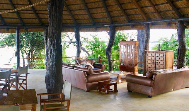 ZAMBIA Pioneer Lodge Lower Zambezi Lodge Safari of the 2 Parks Days: 8 Silver Rate SAFARI OVERVIEW Availability: Available from late May to early November Transfers: Domestic flight to Lower Zambezi