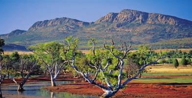 KANGAROO ISLAND & FLINDERS RANGES 4 days Kangaroo Island Wilpena Pound, Flinders Ranges DAY MELBOURNE On arrival in Melbourne you will be met and transferred to your hotel.
