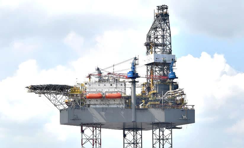 Signed agreement for sale of five existing rigs to Borr Drilling for US$745m Offshore & Marine 7 Offshore & Marine 1H 2018 net loss S$40m S$m 0 (10) 11 21 5 (45) 1H 2017 1H 2018 Operations (40)
