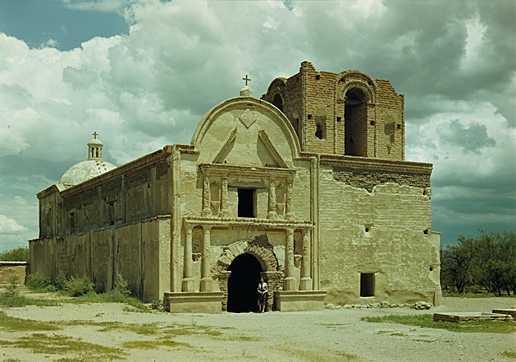 Mission San Jose de Tumacácori as it appeared in 1947.