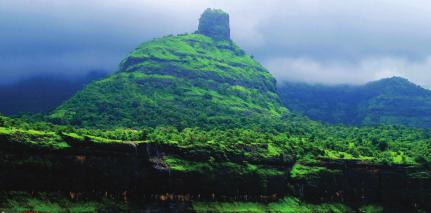 A PERFECT DESTINATION TO CONTENTMENT BHIMASHANKAR TEMPLE Karjat is a well connected
