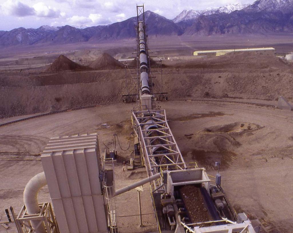 Round Mountain, USA (50% Kinross, operator) World s largest and most efficient heap leach mine 360,000 ounces of gold produced annually to Kinross