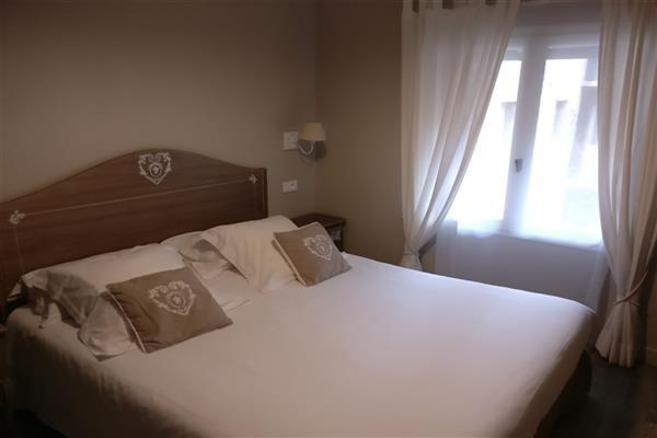 Room facilities include: - Telephone - Television - Wifi - Ensuite Bathrooms - Hairdryer - Hot Drinks Service at Reception Continental breakfast and dinners are provided and included in the