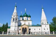Explore the Church of St Dmitry-on-the Blood, said to be constructed on the exact spot where Dmitry, son of the first Russian Tsar Ivan the Terrible was murdered.