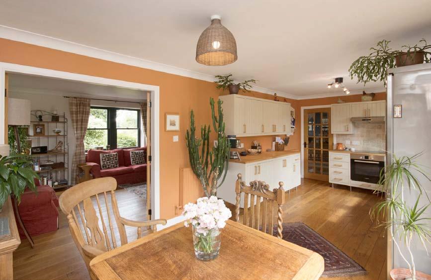 West Lodge offers a peaceful rural setting yet at the same time is ideally positioned