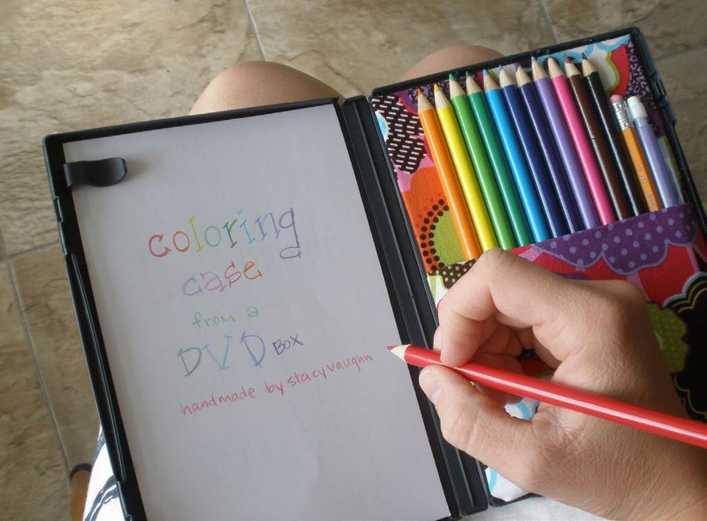 Make an on-the-go coloring case out
