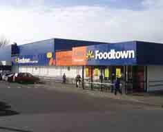 5.5 DESCRIPTION OF SECOND AND THIRD STAGE PROPERTIES (continued) Foodtown Pukekohe Woolworths Te Awamutu Details Details NZ$8.40 million 1 June 2005 NZ$2,137 NZ$1,198 7.75 NZ$5.