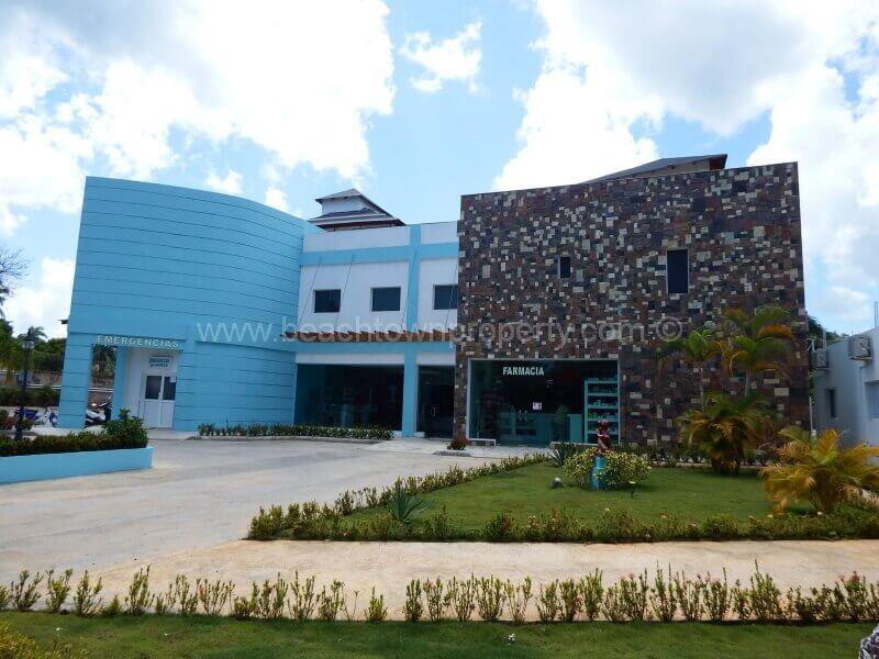 Healthcare In Las Terrenas New International Clinic Opened in 2014 English-speaking doctors Most hospitals accept US & European Health Insurance (Medicare is US-ONLY,