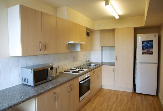 room in a self-contained cluster flat whilst still enjoying the common room facilities available to all students.