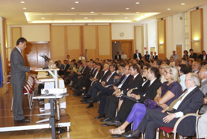 Javna diplomacija Javna diplomacija: image nacije i branding naziv je međunarodnoga okruglog stola koji je organiziran u suradnji sa Zakladom Hanns Seidel u Zagrebu 3. svibnja.