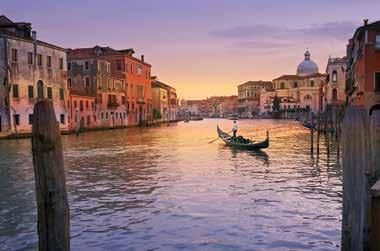 EXCLUSIVE SIGNATURE EXPERIENCES IN FIVE EUROPEAN CITIES VENICE: AN EVENING ON THE GRAND CANAL Imagine being entertained by Venetian nobility in a 16th-century palace overlooking Venice s Grand Canal!