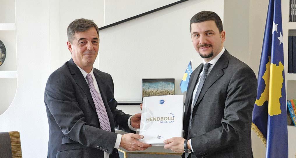 NEWSLETTER Handball a good model of work The Minister of Culture, Youth and Sports, Memli Krasniqi had a meeting with the President of Kosovo Handball Federation, Eugen Saraçini, together with other