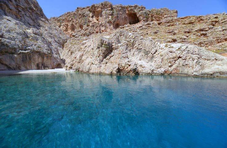 DAY 4 Koufonisia/Schinousa Koufonisia In the morning you will find yourselves anchored in the crystal clear waters of Pori Bay