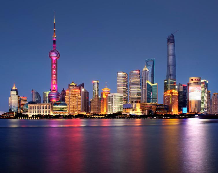 30 On the Ground Shanghai The Bund (Wai Tan) A section of Shanghai s port along the Huang Pu River, lined with beautiful architecture and a waterfront promenade to explore.
