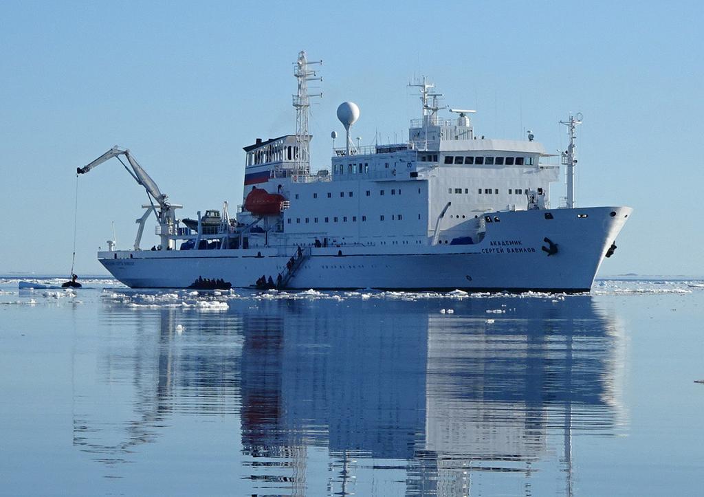THE RIGHT SHIP = THE BEST EXPERIENCE Akademik Sergey Vavilov (One Ocean Voyager) Akademik Sergey Vavilov is the perfect size ship for visiting Antarctica. She carries no more than 92 passengers.