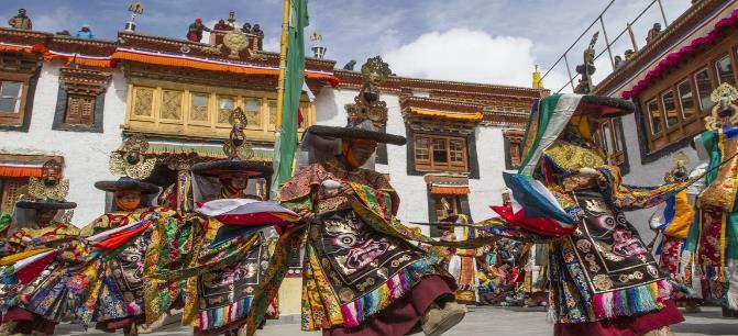 The impressive Thikse Monastery, is home to a two story high statue of Maitreya, the Buddha of the future. At Shey Palace the locals gather to sing beautiful mantras and pray for world peace.