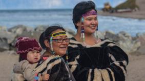 We employ Inuit guides and traditional artisans on our voyages to share with you their fantastic knowledge, history, rich cultural traditions and talents.