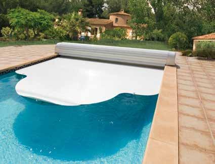 Igloo II covers are made of high quality PVC that confers excellent strength, despite the thin air cell walls.