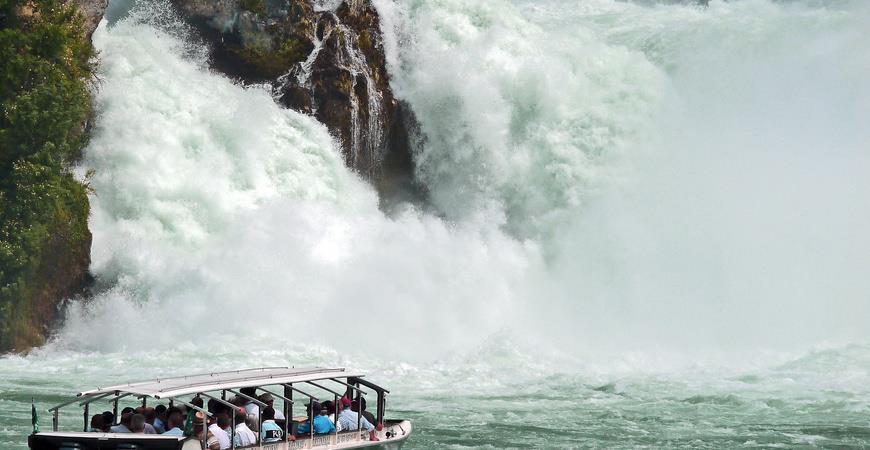 Even though the Rhine Falls is a form of mass tourism, the natural beauty is overwhelming and for sure worth your time. Dinner at Indian Restaurant. Checkin at hotel.