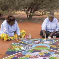 Kings Canyon Wilderness Lodge Take in the views from atop Anzac Hill Look for the colourful flora of the Northern Territory Learn of Aboriginal culture 4 ay The Alice, Kings Canyon & Uluru ay.